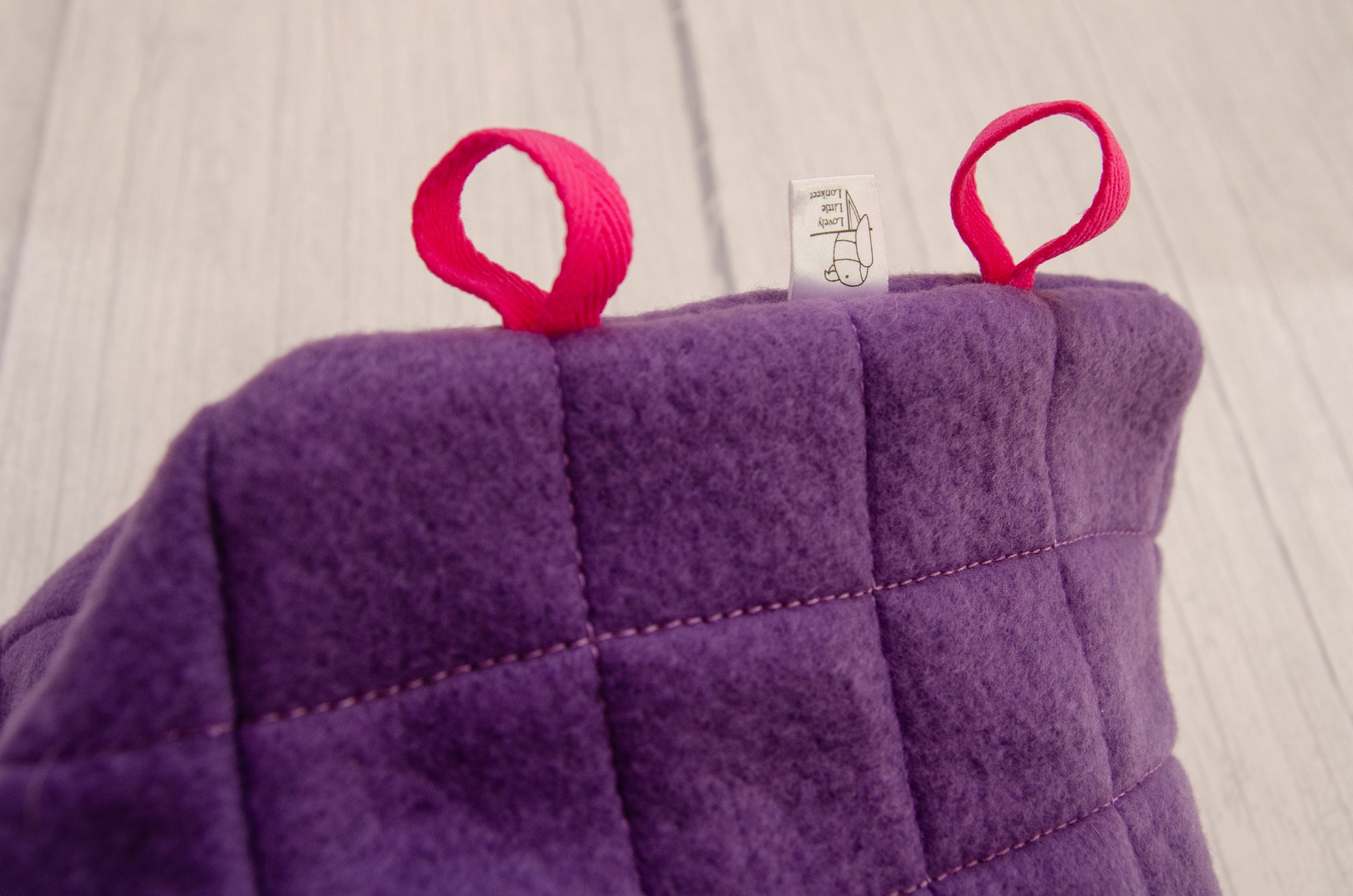 cube fleece rat hammock close up
