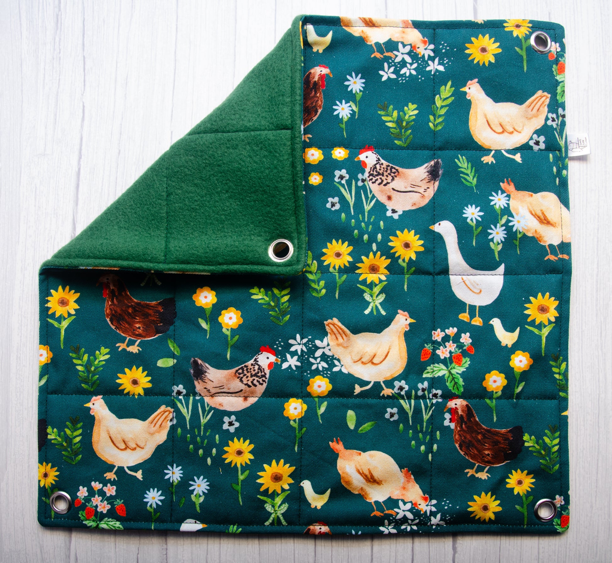 Happy chook hammock flat style with green fleece, flat lay
